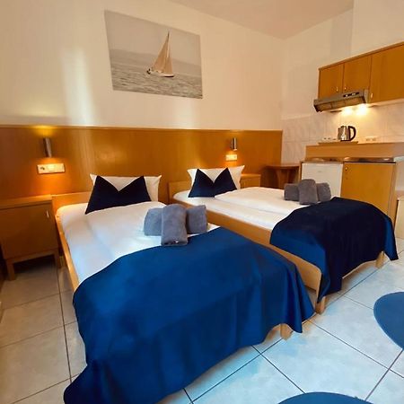 Hotel La Ferte Stuttgart Eksteriør billede