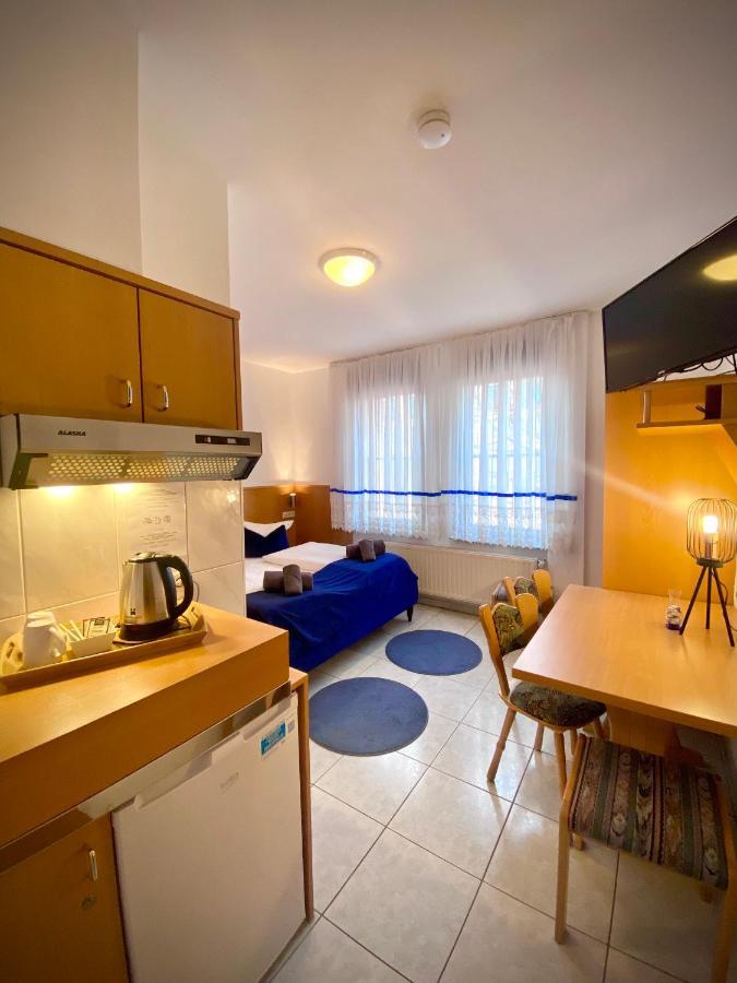 Hotel La Ferte Stuttgart Eksteriør billede
