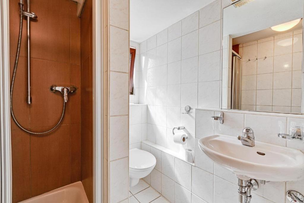 Hotel La Ferte Stuttgart Eksteriør billede